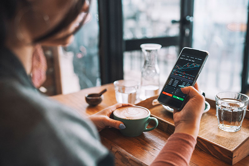 Tech Tools for Better Investing Awareness